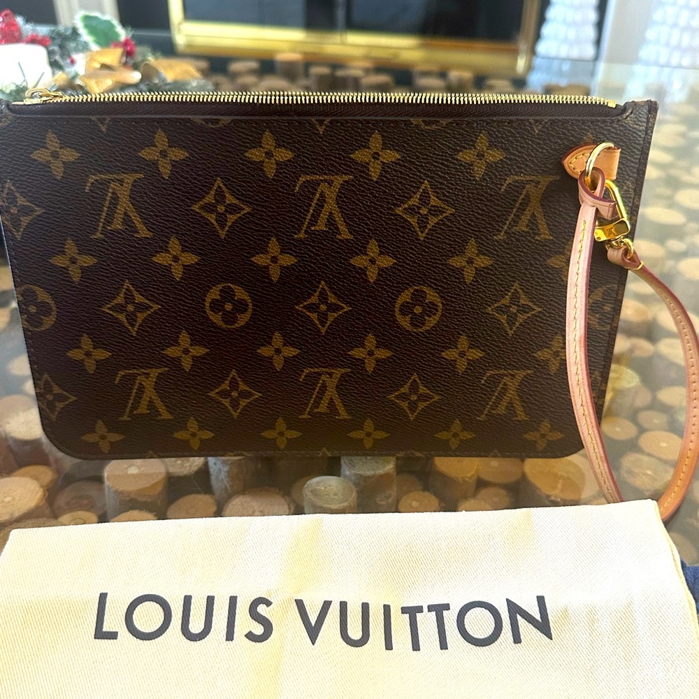 Louis Vuitton clutch